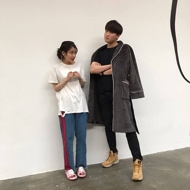 Một lần nữa Jisoo trở thành cô gái có suy nghĩ khác biệt nhất trong đội hình BLACKPINK ảnh 1