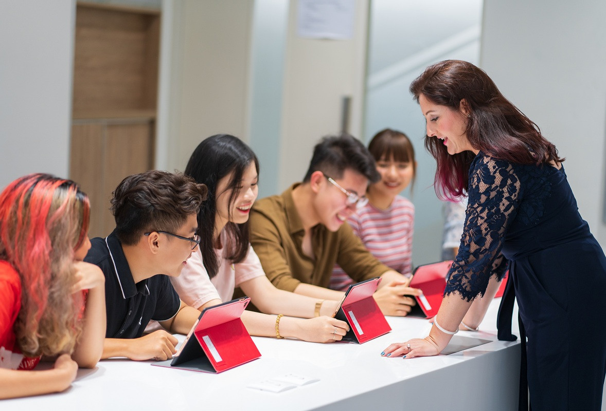 Tìm hiểu cơ hội học tập với chương trình “Du học không gián đoạn” của BUV ảnh 1