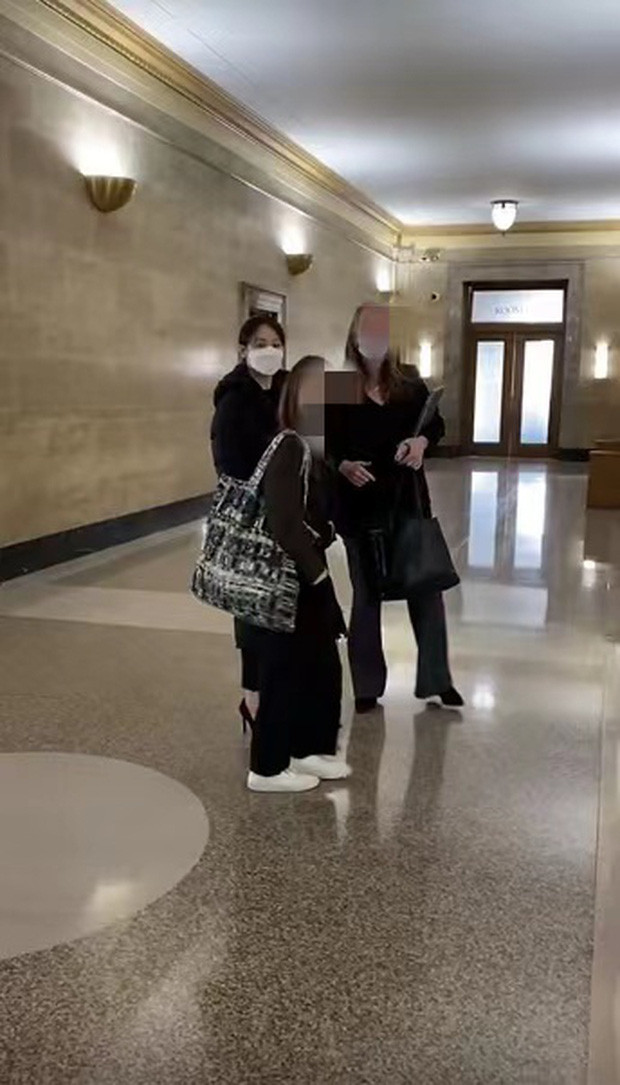 Trịnh Sảng trong phiên tòa tại Mỹ: Vẫn không quên địa vị ngôi sao chỉ qua chi tiết này ảnh 2