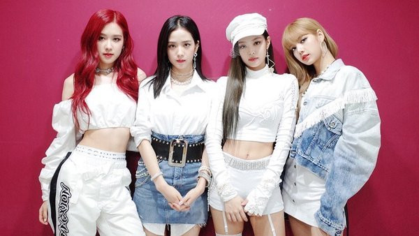 6 trang phục đẹp nhất của BLACKPINK: “Lụa đẹp nhờ người” là có thật! ảnh 4