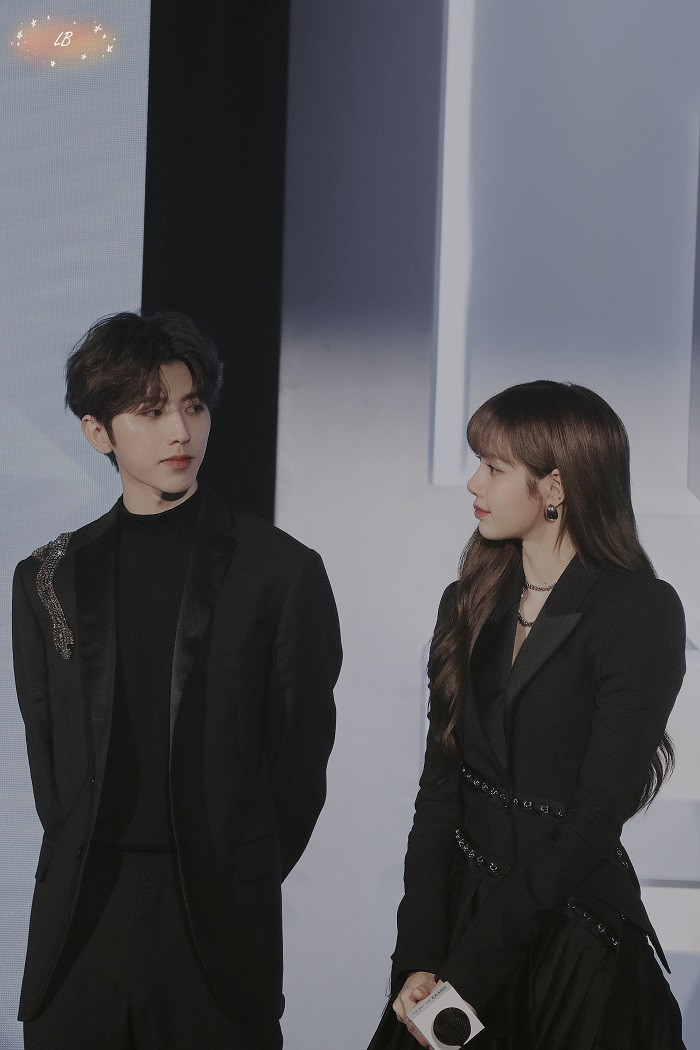 Có lẽ nào Thái Từ Khôn ngầm bày tỏ tình cảm với Lisa, “thuyền” KunSa sắp cập bến? ảnh 1