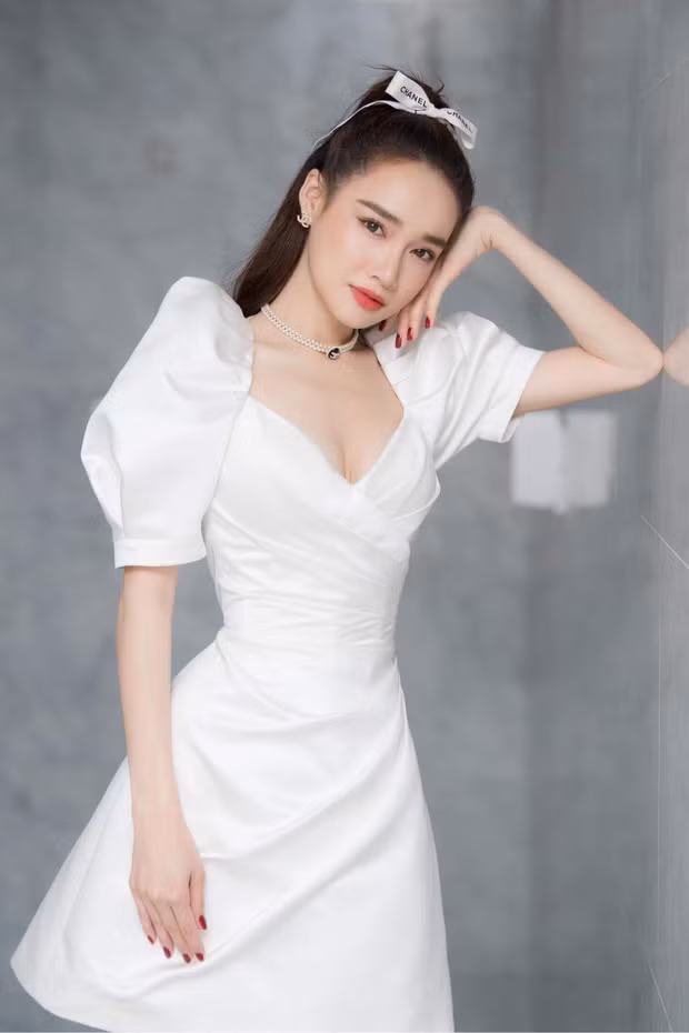 “Bắt trend” buộc tóc như Jennie (BLACKPINK), nhan sắc Nhã Phương thăng hạng đáng kể ảnh 3
