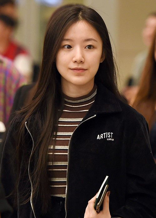 Sở hữu da đẹp nét xinh sẵn rồi nên những idol này thường xuyên khoe mặt mộc ảnh 2