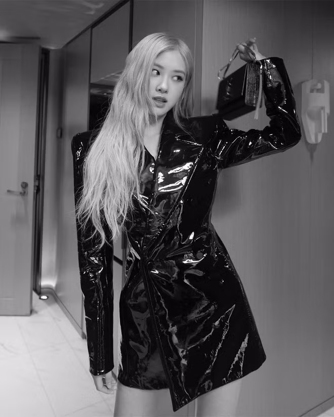 Là đại sứ toàn cầu cho YSL nhưng Rosé (BLACKPINK) lại bị so sánh khí chất với Hyomin ảnh 10