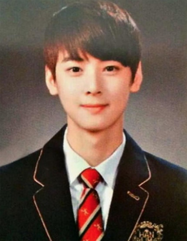 Không hổ danh mỹ nam mỹ nữ K-Biz, ảnh tốt nghiệp đã đẹp vạn người mê ảnh 17