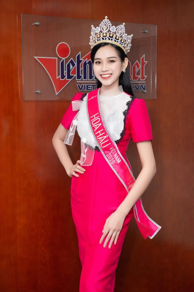 Những kiểu váy tôn vóc dáng cực phẩm của Đỗ Thị Hà, riêng 2 mẫu này Hoa Hậu cần né xa ảnh 8