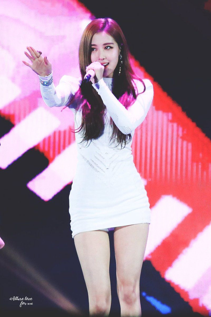 Váy bodycon - "vũ khí bí mật" để khoe trọn thân hình quyến rũ của các nữ thần K-Pop ảnh 3