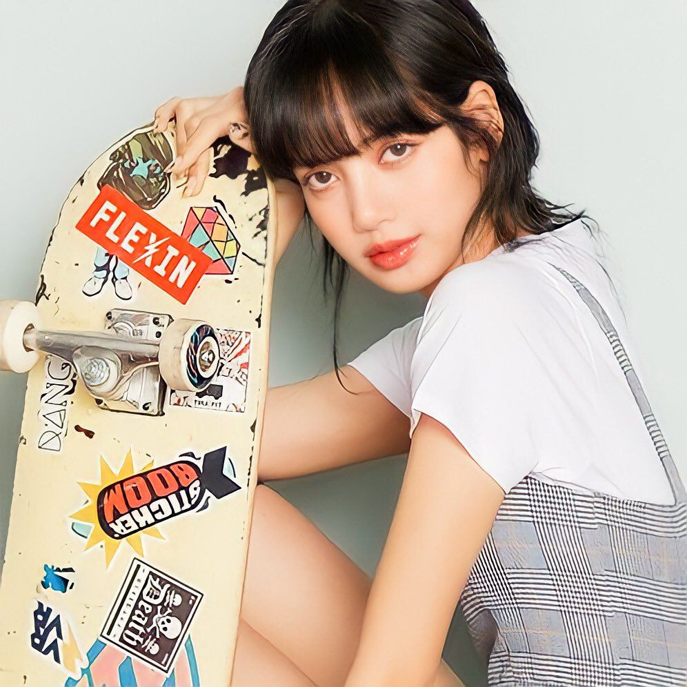 Được khen để tóc nào cũng xinh nhưng đâu mới là kiểu tóc Lisa xem như “chân ái”? ảnh 4