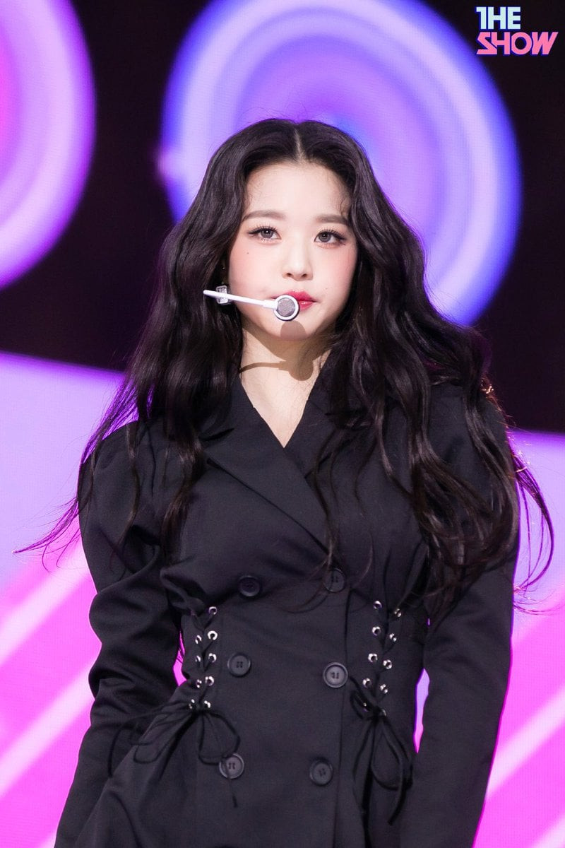 IZ*ONE chính thức tan rã, tương lai của Jang Won Young sẽ càng thêm rực rỡ? ảnh 4