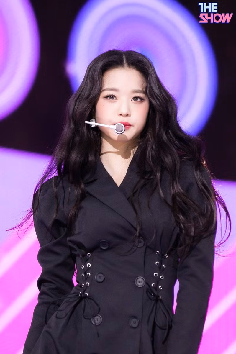 IZ*ONE chính thức tan rã, tương lai của Jang Won Young sẽ càng thêm rực rỡ? ảnh 4