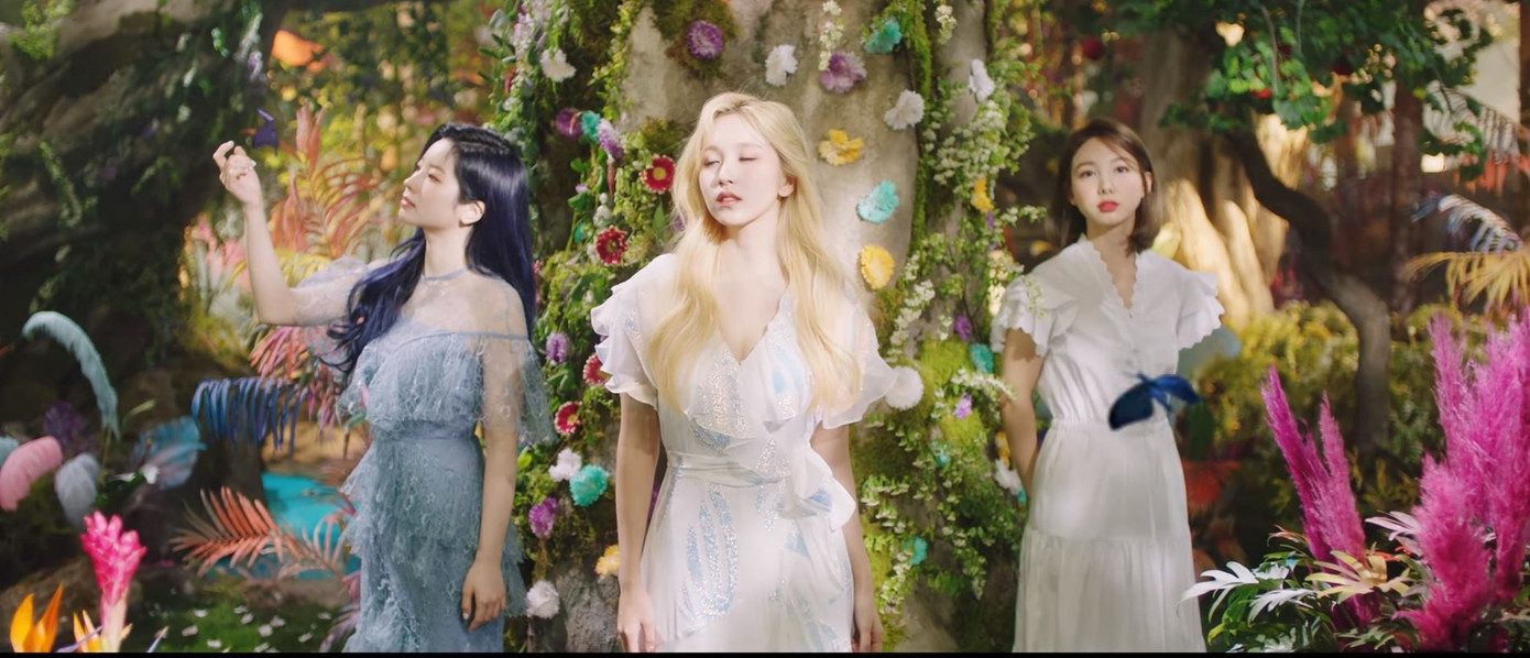 Debut được 5 năm, chưa bao giờ TWICE xinh đẹp ngất ngây như lần tái xuất này ảnh 3