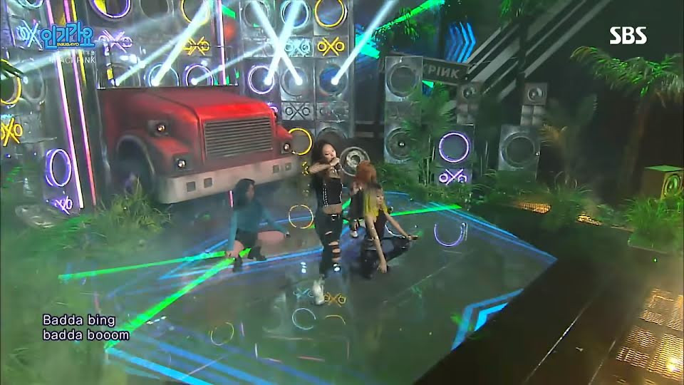 Vì sao sân khấu quảng bá của BLACKPINK lúc nào cũng đẹp và hoành tráng miễn chê? ảnh 2