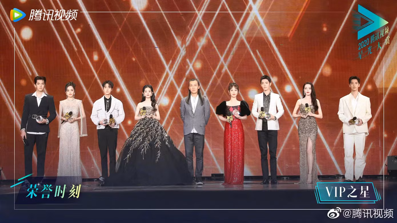 Triệu Lệ Dĩnh thăng hạng nhan sắc, được khen "đẹp như tiên tử" là nhờ nhân vật bí ẩn này ảnh 4