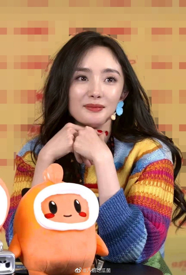 Cận cảnh “đôi chân cực phẩm” của Dương Mịch, Đường Yên: Khó có thể khen là đẹp ảnh 3