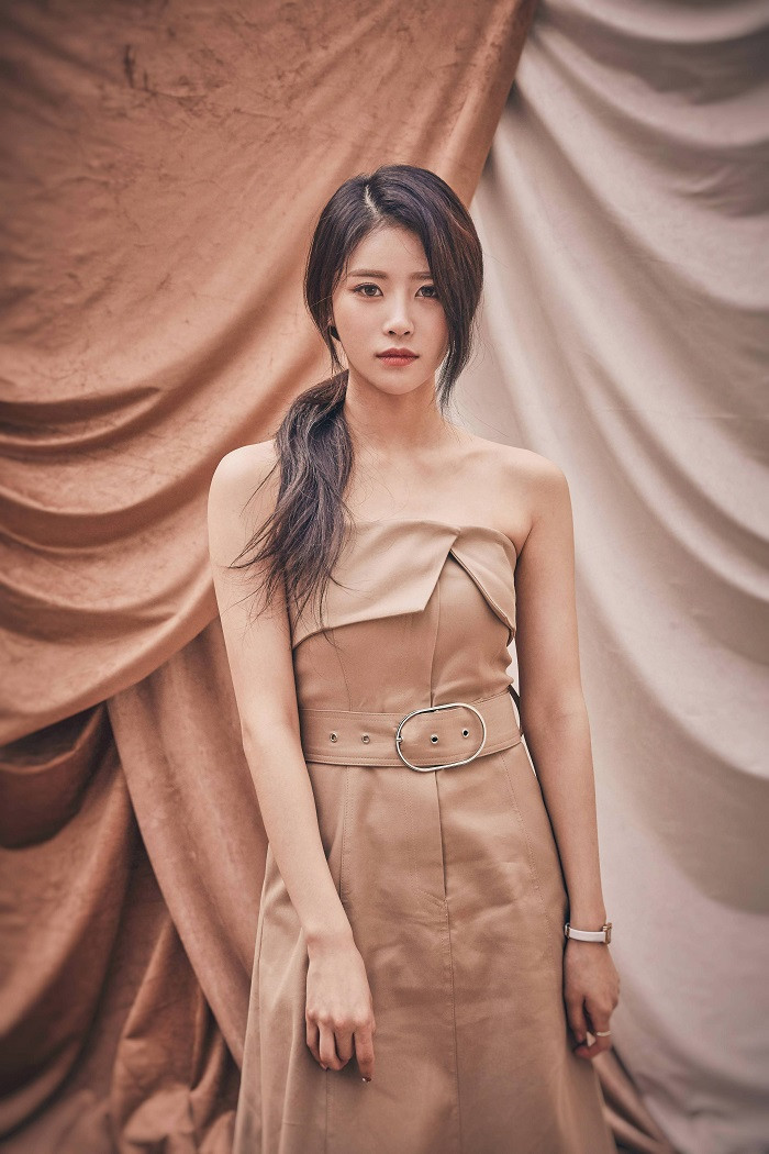 Sao Hàn 24H: Leeteuk (Super Junior) năn nỉ hacker, Chanyeol (EXO) khoe boss siêu ngầu ảnh 3