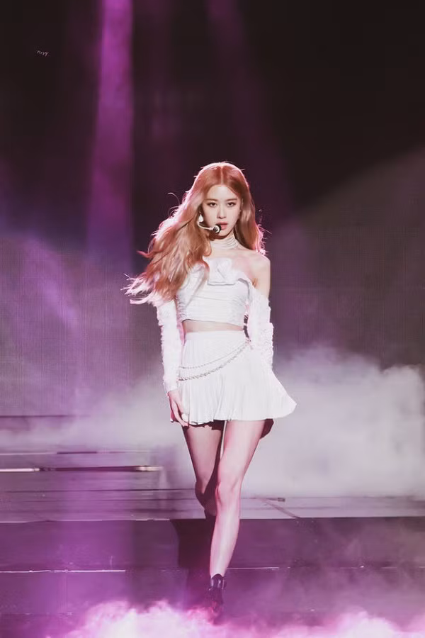 Đâu là lý do khiến Rosé (BLACKPINK) không có tên trong Top idol vóc dáng đẹp? ảnh 4