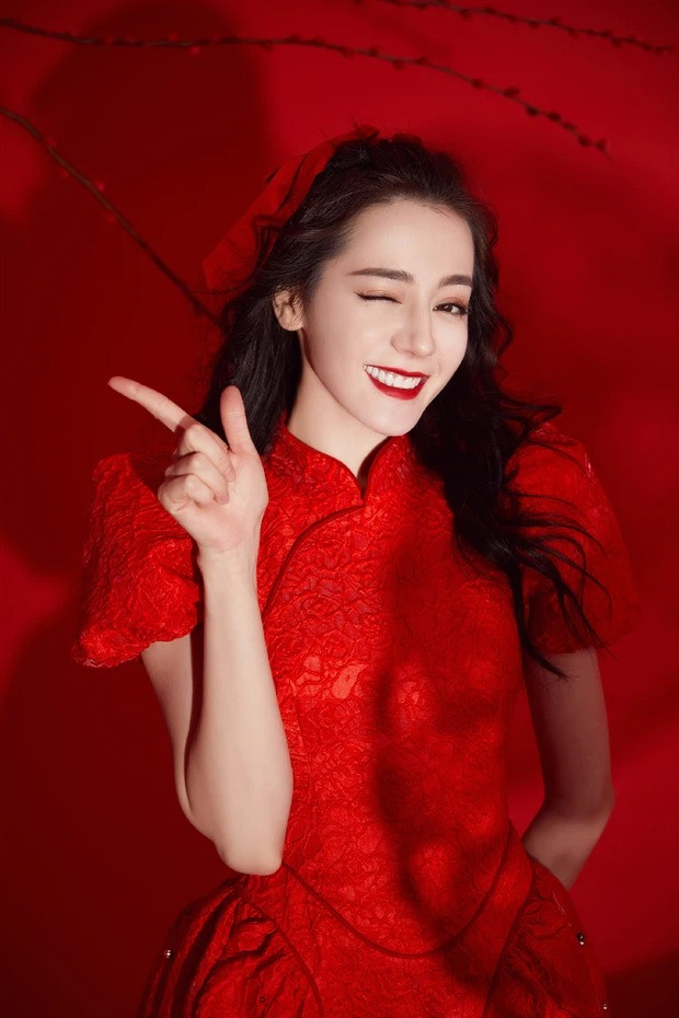 Sao C-Biz diện đồ đỏ đón Tết: Nhiệt Ba, Dương Mịch hay Quan Hiểu Đồng xứng danh “công chúa”? ảnh 5