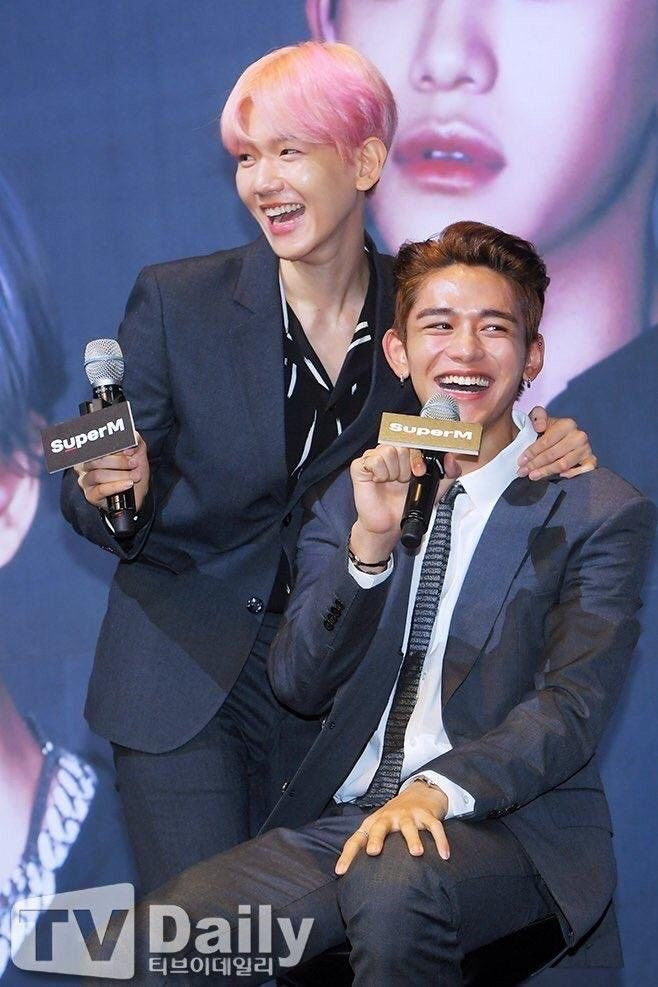 Suốt ngày ăn khoai với táo giảm cân nhưng nam idol này lại bị trêu “nặng như heo”! ảnh 3