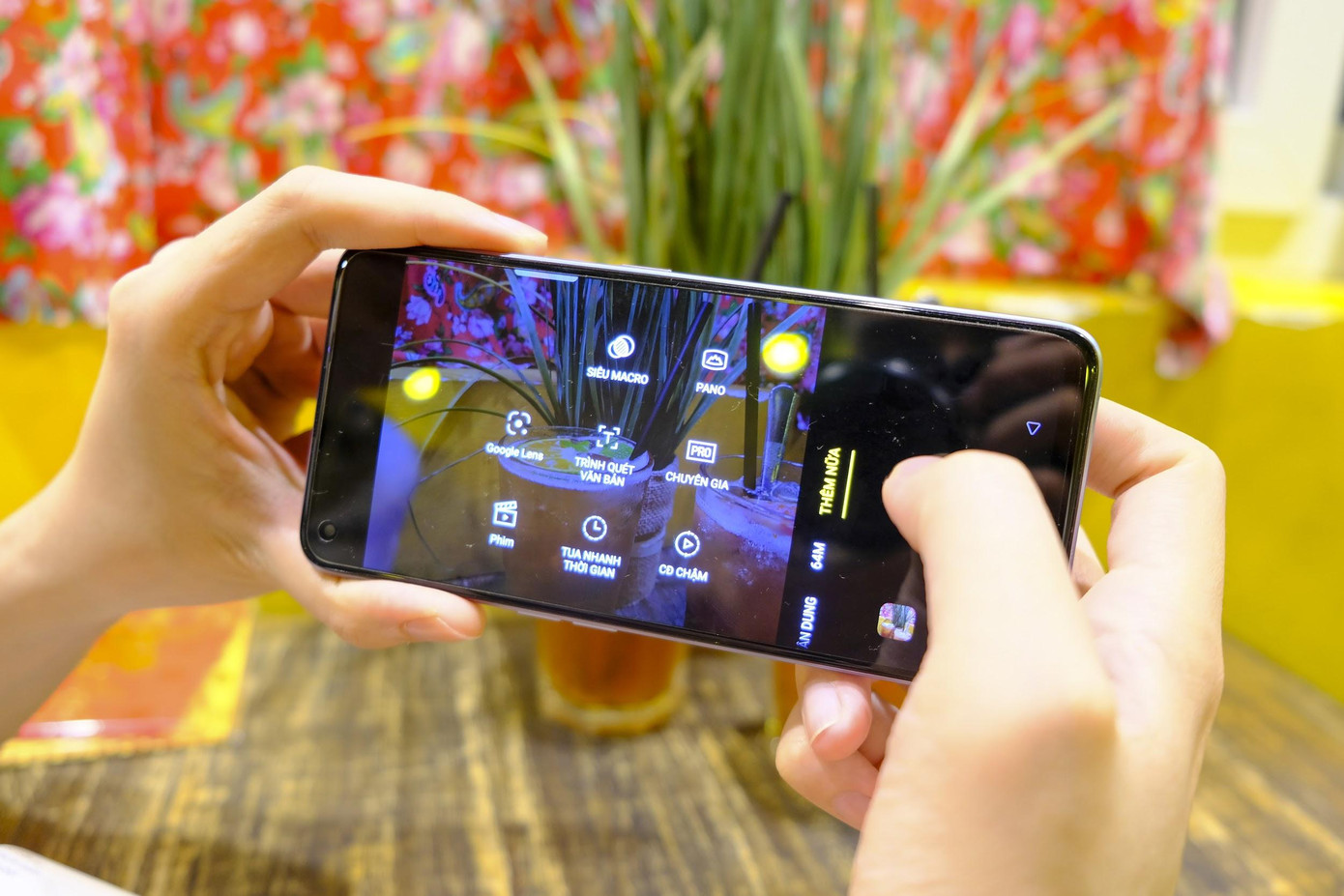 Tết ở nhà, làm gì cho đỡ chán với realme 7 Pro? ảnh 1