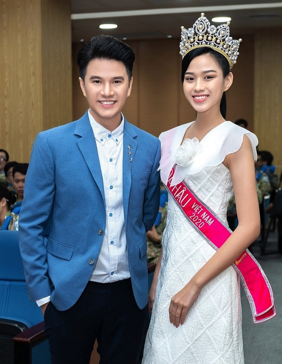 Đâu riêng Hoa hậu Đỗ Thị Hà, nhiều nữ idol K-Pop cũng không thích đụng chạm bất ngờ ảnh 1