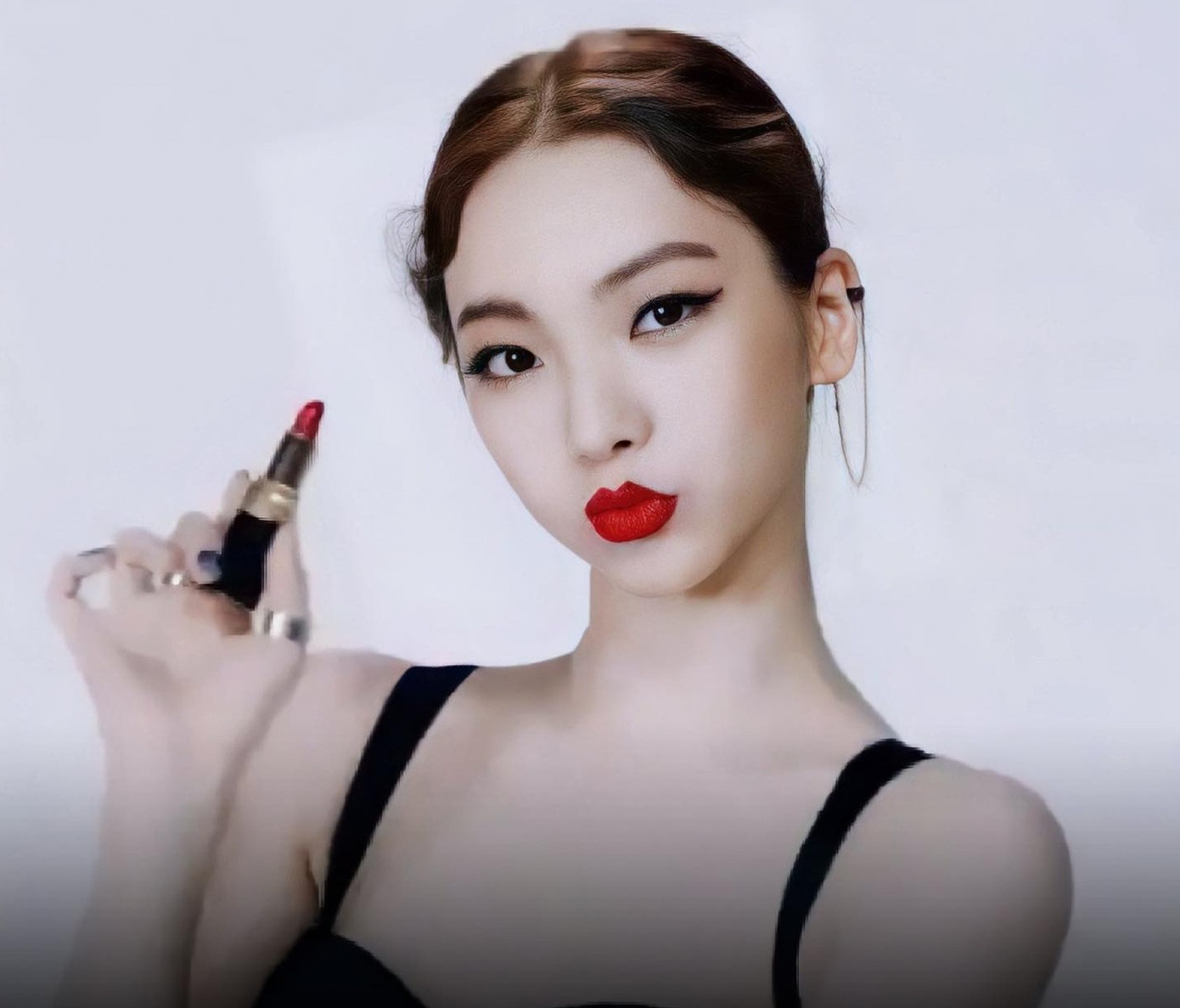 Karina (aespa) khiến anti-fan phải câm nín vì nhan sắc đỉnh cao, vóc dáng cực chuẩn ảnh 2