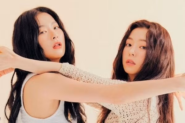 Sao Hàn 24H: Red Velvet thành lập nhóm nhỏ, Suzy tiếp tục thăng hạng nhan sắc ảnh 2