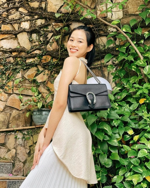 Đã tìm ra thương hiệu “chân ái” của Hoa hậu Đỗ Thị Hà khi gia nhập thế giới đồ hiệu ảnh 6