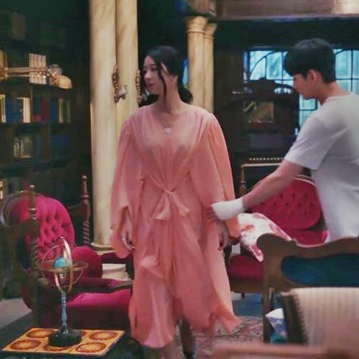 Liên tục đụng hàng mỹ nhân châu Á nhưng Seo Ye Ji vẫn thắng thế nhờ phối đồ cao tay ảnh 6