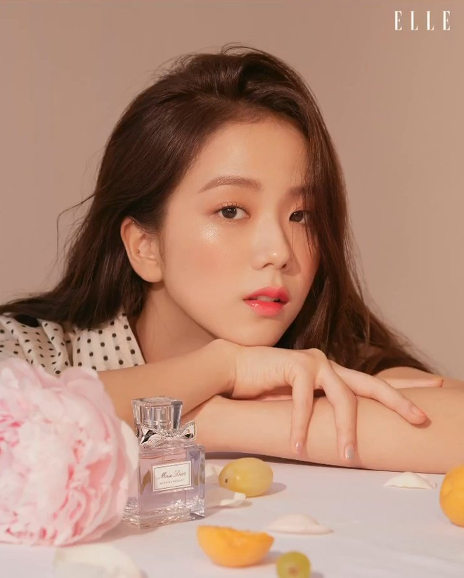 Cư dân mạng đồng loạt “quay xe” khi biết nội dung phim mà Jisoo (BLACKPINK) sắp đóng ảnh 1