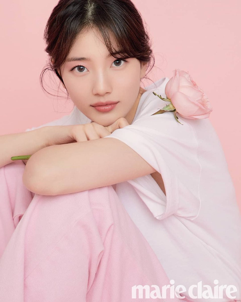 Thương cho Suzy, chỉ muốn chụp tấm hình kỷ niệm với tiền bối cũng gây tranh cãi ảnh 3