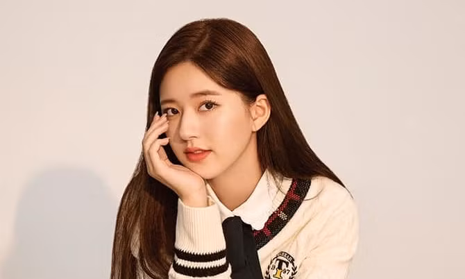 Chẳng liên quan đến giải Kim Ưng nhưng Triệu Lộ Tư lao thẳng lên “hot search” vì trượt tay ảnh 2