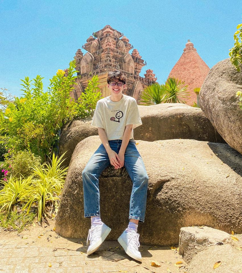 Gặp Thiện Khiêm, vlog “soái ca” Khiemslays với nụ cười lan tỏa năng lượng tích cực ảnh 8