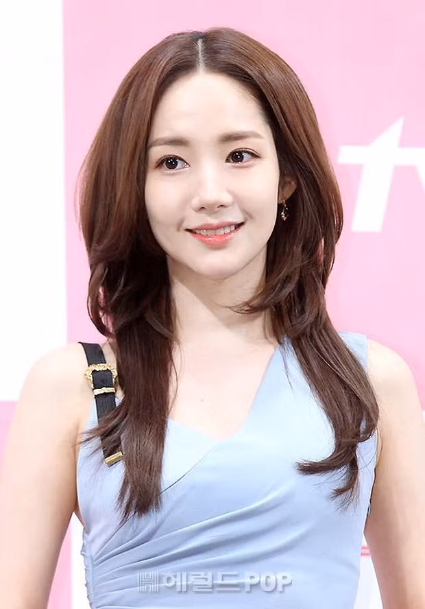 Nhìn cách Park Min Young lấy lại vẻ xinh đẹp mới thấy độ nguy hiểm của chọn nhầm kiểu tóc ảnh 5