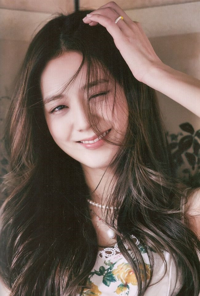 Bất ngờ với top các nữ idol được fan quốc tế khen là “xinh nhất K-Pop hiện nay” ảnh 9