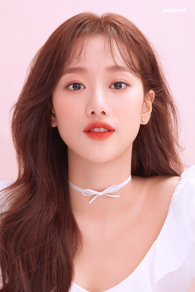 Vừa mới là “Nữ idol đẹp nhất K-Pop”, Naeun (April) đã gặp scandal lớn nhất sự nghiệp ảnh 1