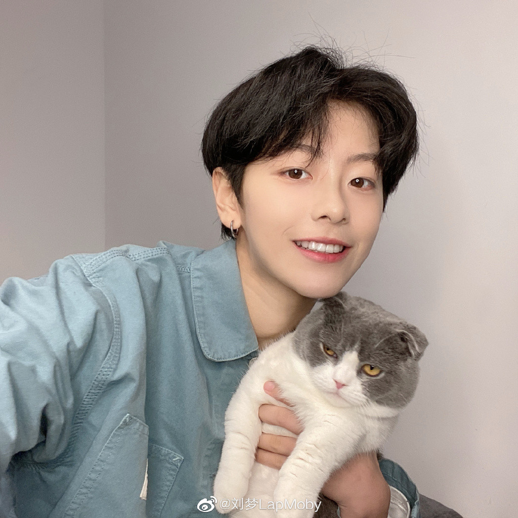 Tin được không, Lee Jong Suk bí mật đi tranh tài ở show sống còn “Sáng Tạo Doanh”? ảnh 3