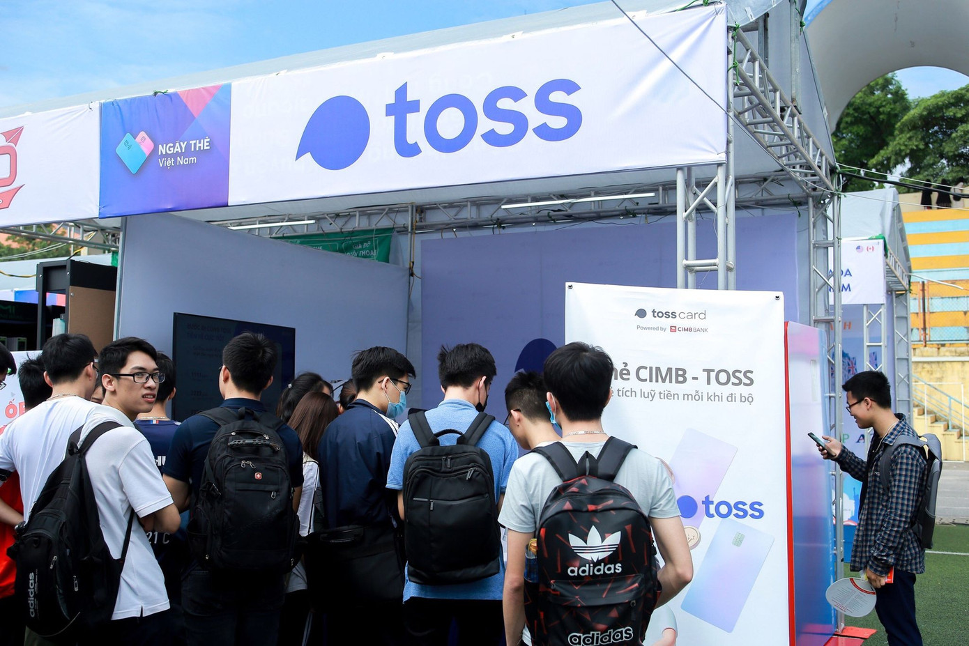 Mở thẻ, đi bộ và nhận tiền chỉ có tại Sóng Festival ảnh 7