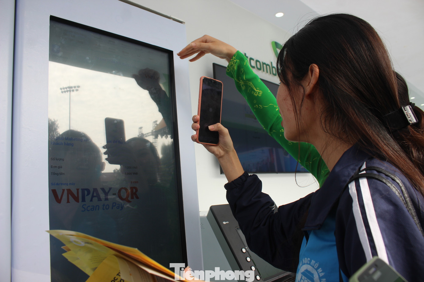 Nhiều công nghệ mới khiến giới trẻ xếp hàng chờ dùng thử tại Sóng Festival ảnh 9