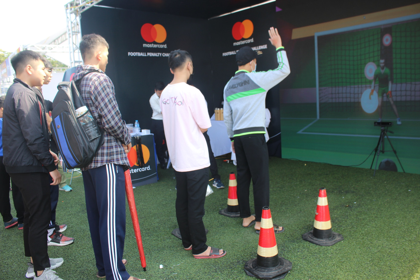 Cơ hội nhận bộ sưu tập UEFA Champions League tại Sóng Fesival ảnh 2