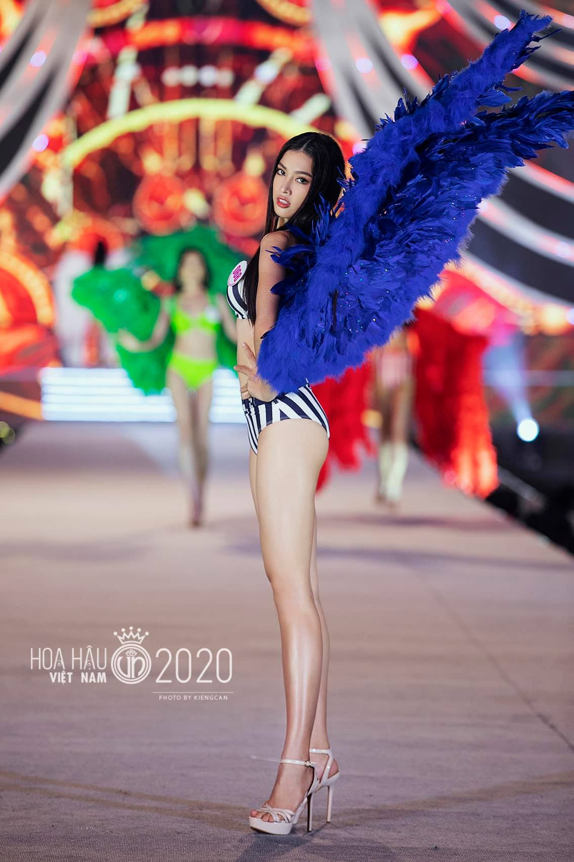 Phát 'sốt' với body nóng bỏng của Người đẹp Biển-Á hậu 2 Hoa hậu Việt Nam 2020 ảnh 7