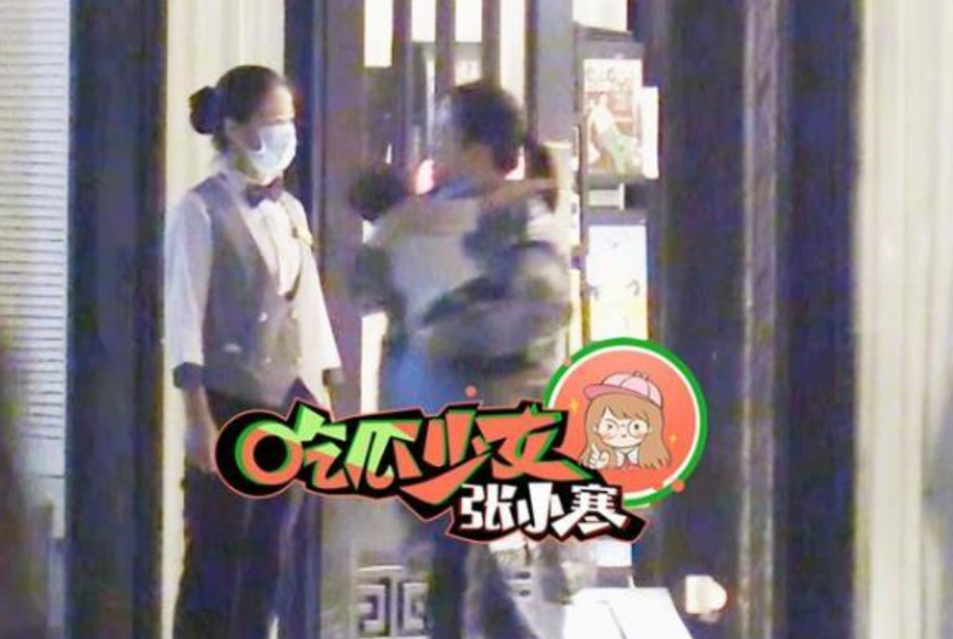 Con trai của Phùng Thiệu Phong và Triệu Lệ Dĩnh lần đầu lộ diện ảnh 3