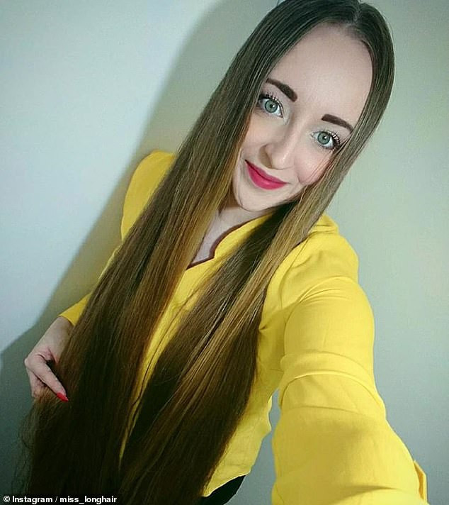 Choáng với má tóc dài gần 1m60 của nàng Rapunzel đời thực ảnh 5