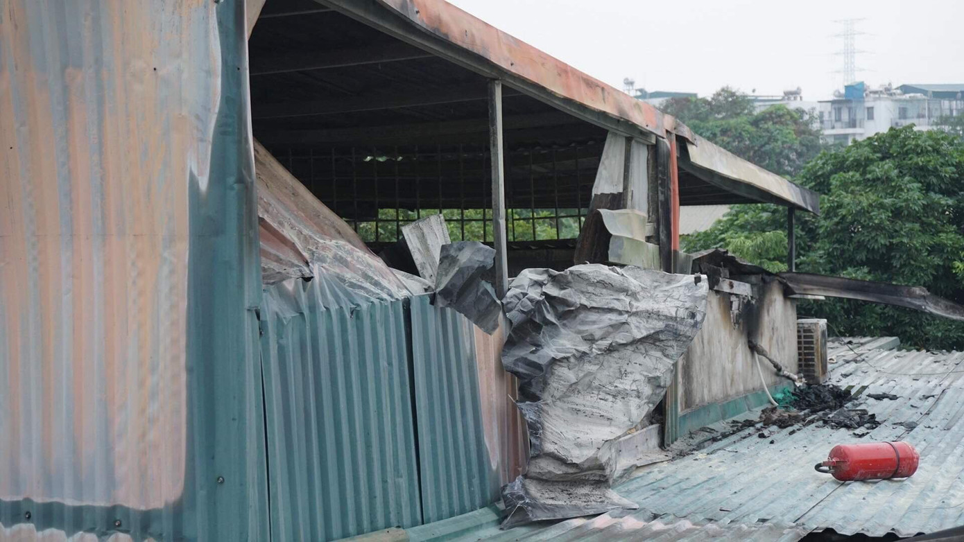 Ngôi nhà trong ngõ ở Hà Nội cháy lớn, 3 bà cháu tử vong ảnh 2