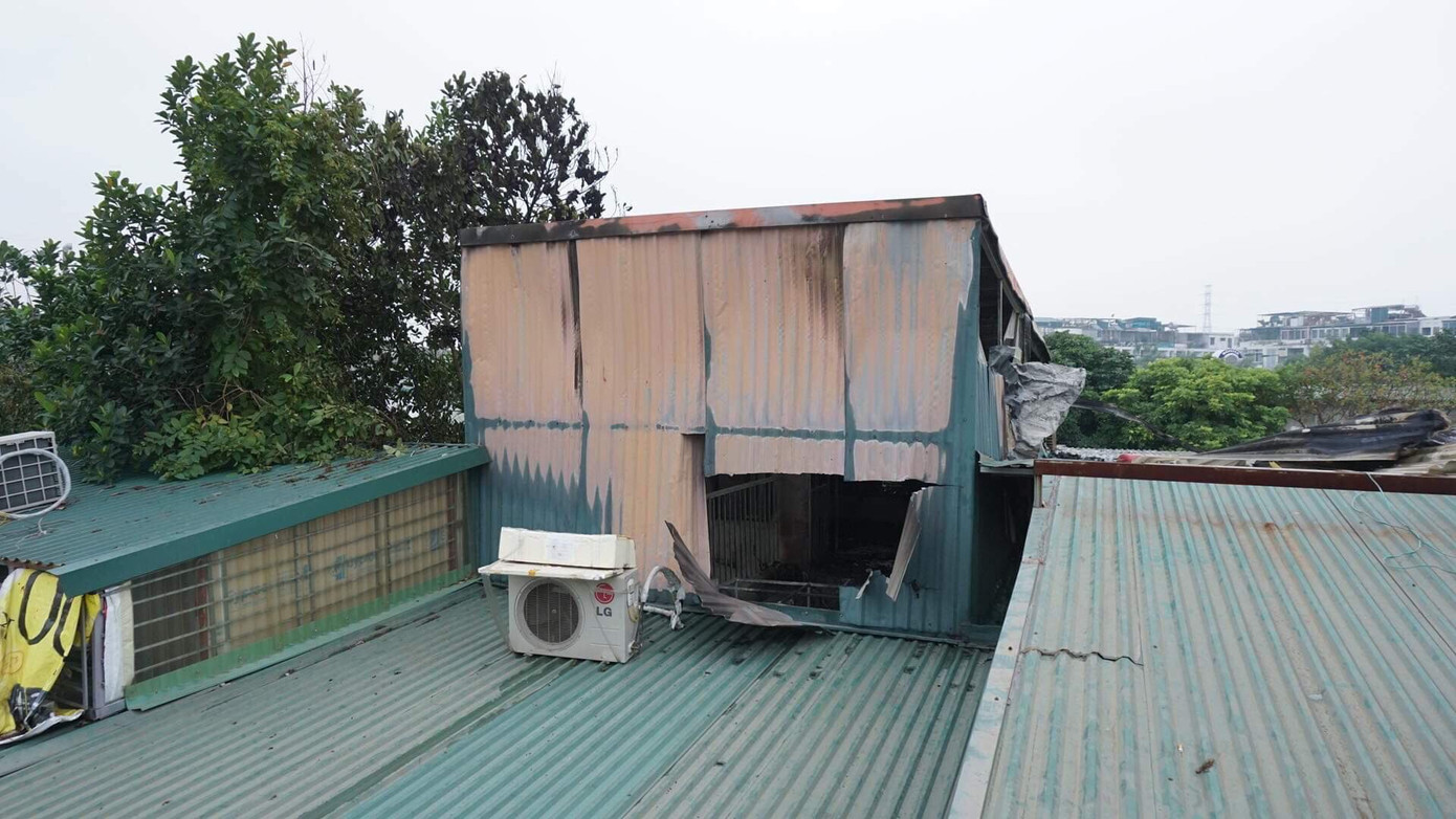 Ngôi nhà trong ngõ ở Hà Nội cháy lớn, 3 bà cháu tử vong ảnh 1