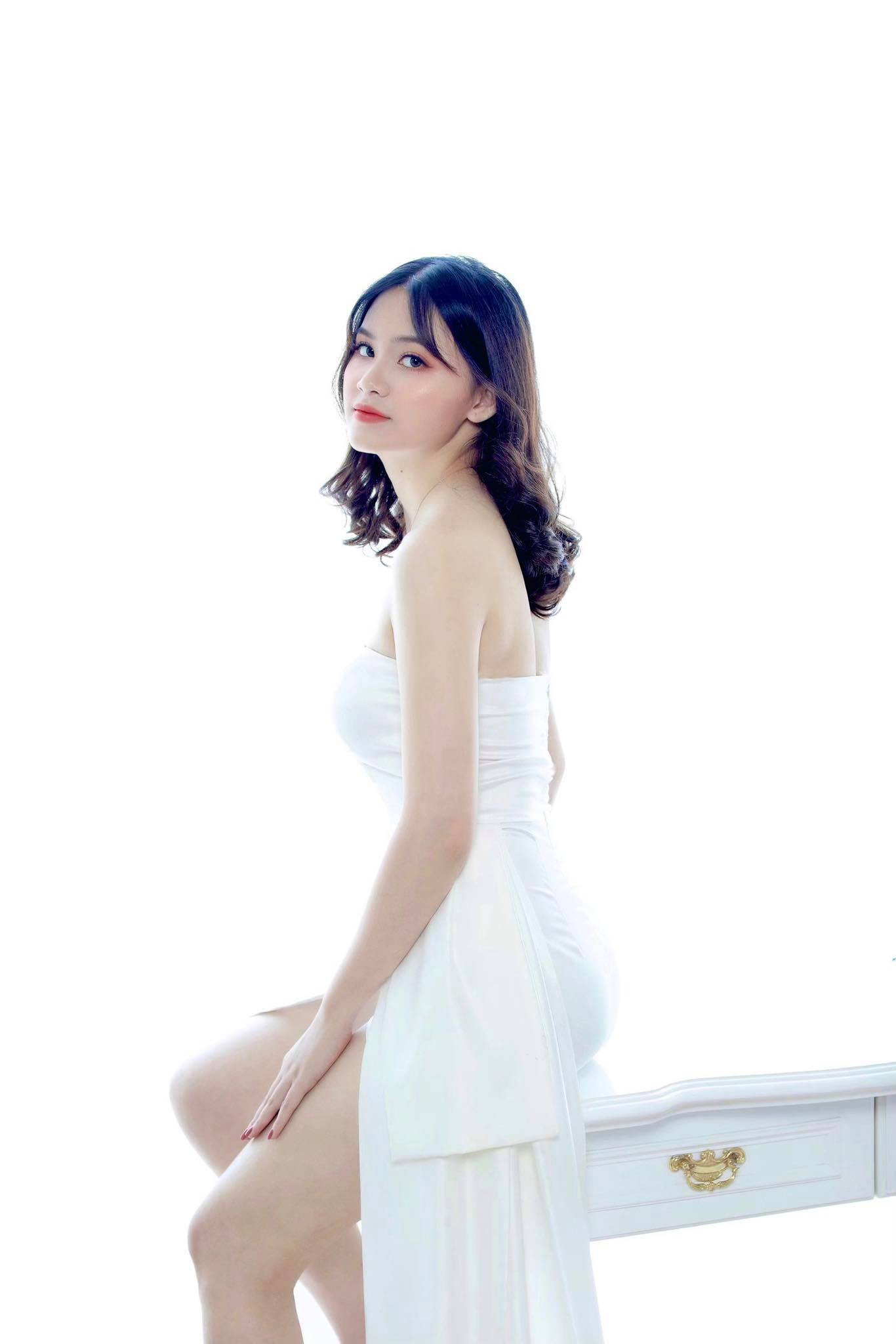 Nữ sinh Ngân hàng thường bị nhầm là ca sĩ Mỹ Tâm dự thi Hoa hậu Việt Nam 2020 ảnh 3