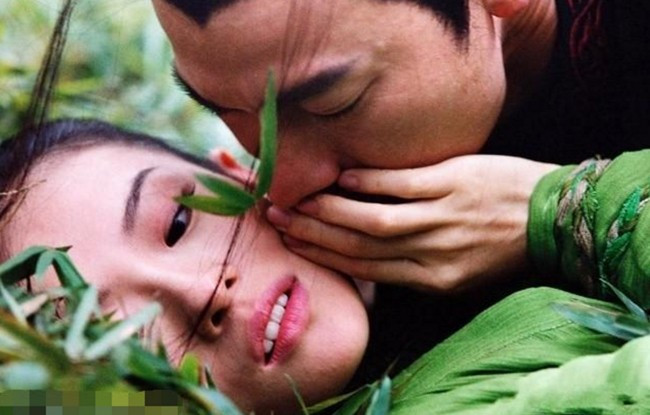 Showbiz 18/9: Bão xô đổ bối cảnh hai tỷ đồng của 'Gái già lắm chiêu' ảnh 5