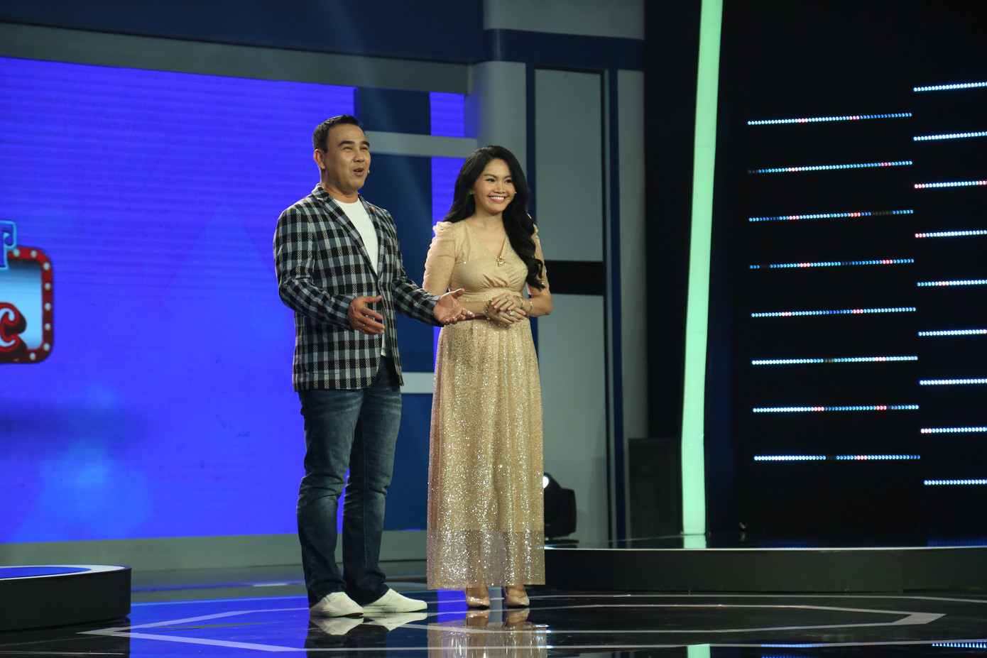 Đạo diễn Lê Hoàng vô tình tiết lộ MC Quyền Linh có 100 tỉ? ảnh 1