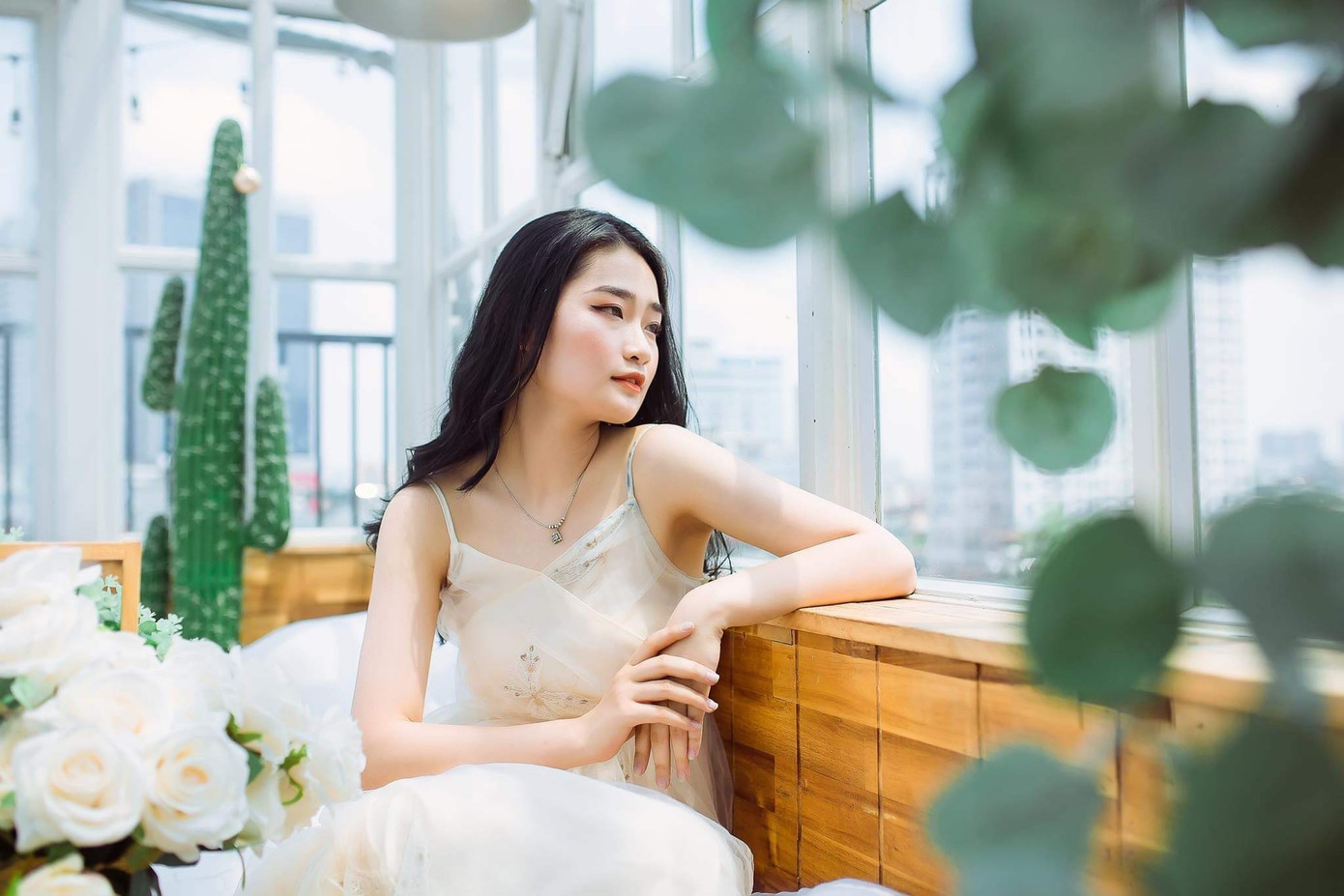 Nữ sinh Báo chí thần tượng Hoa hậu Nguyễn Thị Huyền, quyết tâm ghi danh tại HHVN 2020 ảnh 1