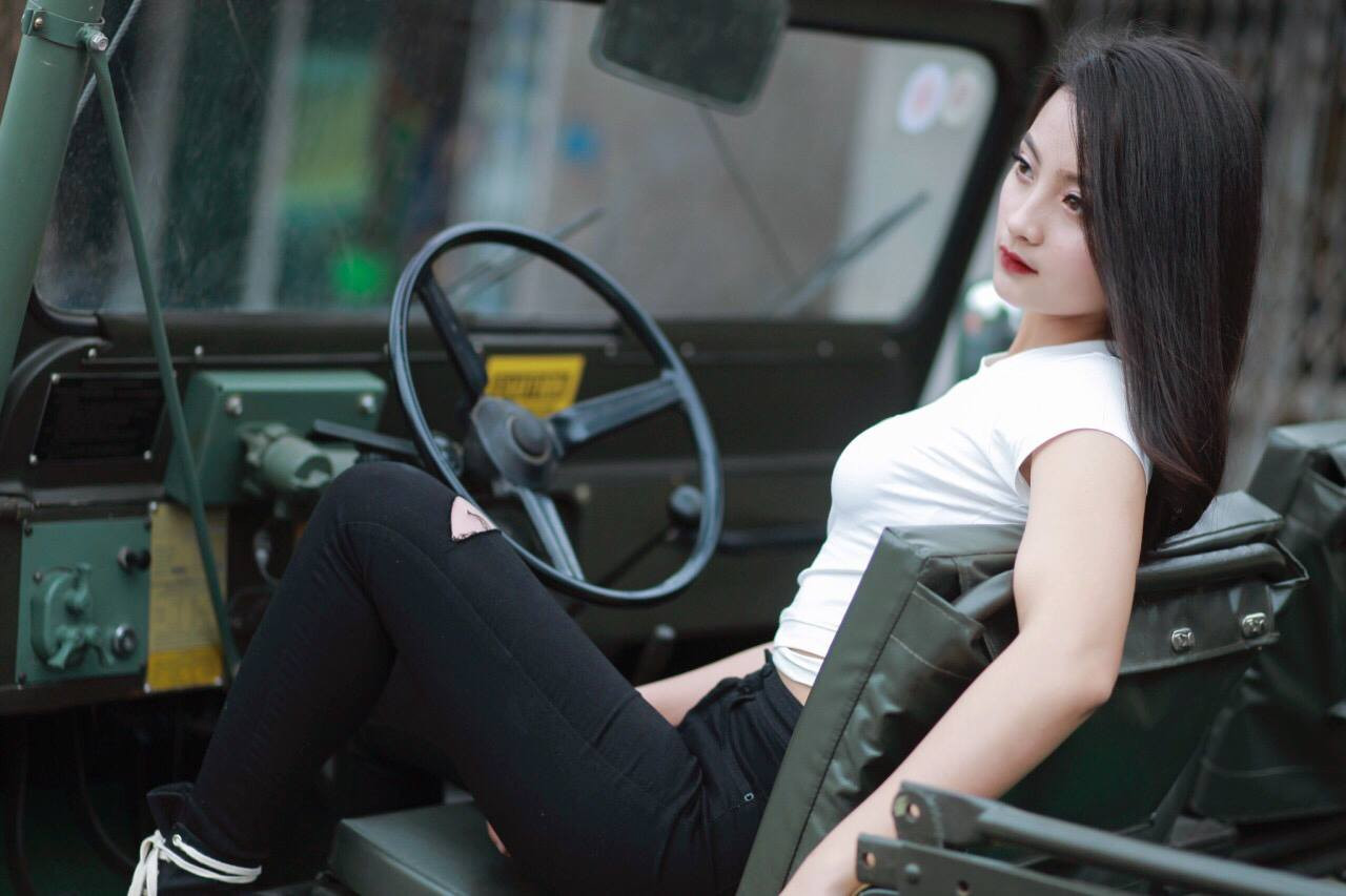 Hai nữ sinh Đại học Kinh tế Quốc dân vào Bán kết HHVN 2020 ảnh 9