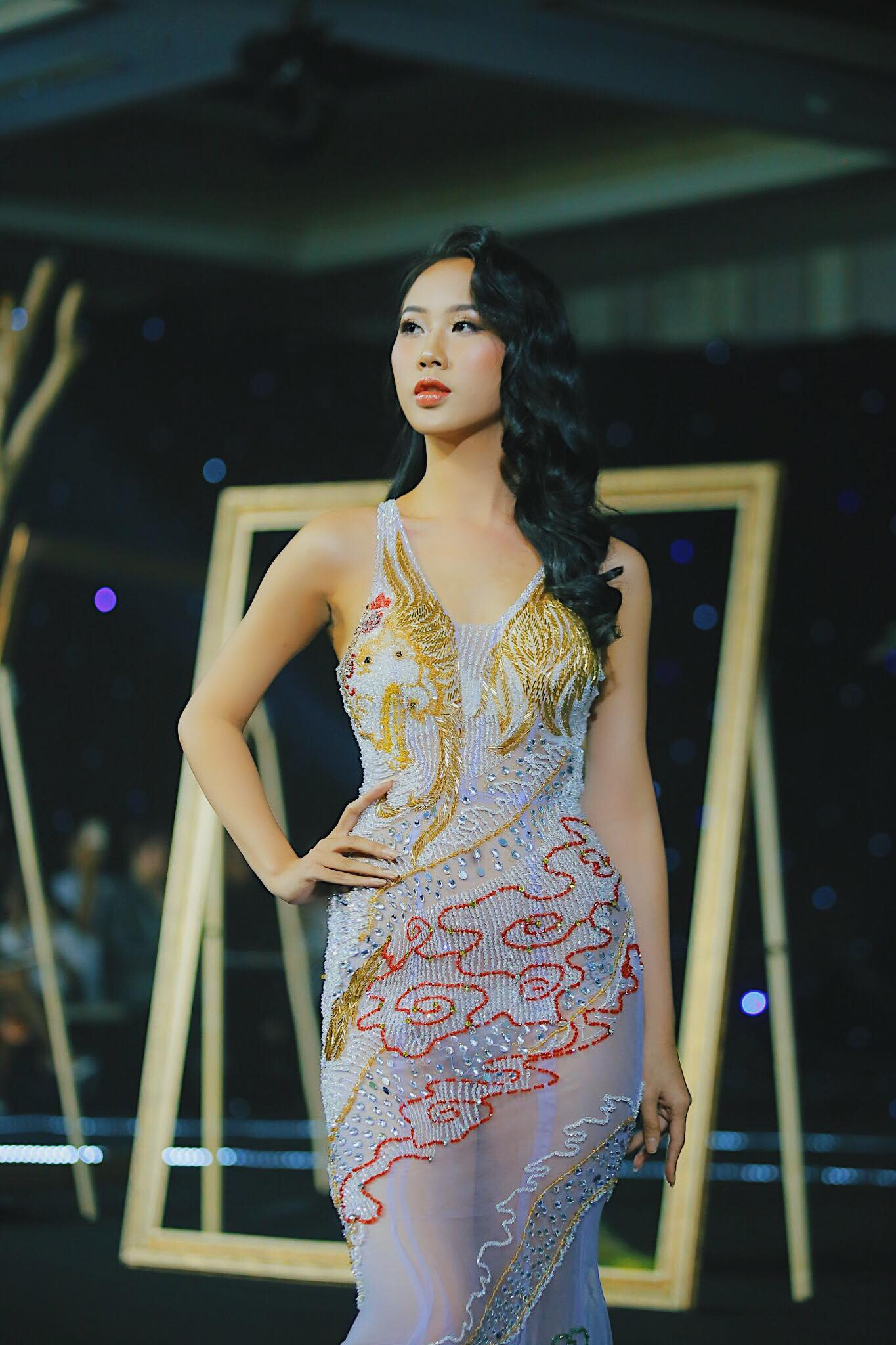 Mẫu nữ từng tham gia chương trình ‘Đối mặt cảm xúc’ ghi danh tại Hoa hậu Việt Nam 2020 ảnh 5